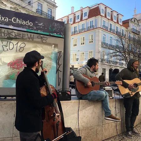Charming In Chiado For 4 In *