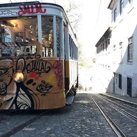 Apartamento Charming In Chiado For 4 In